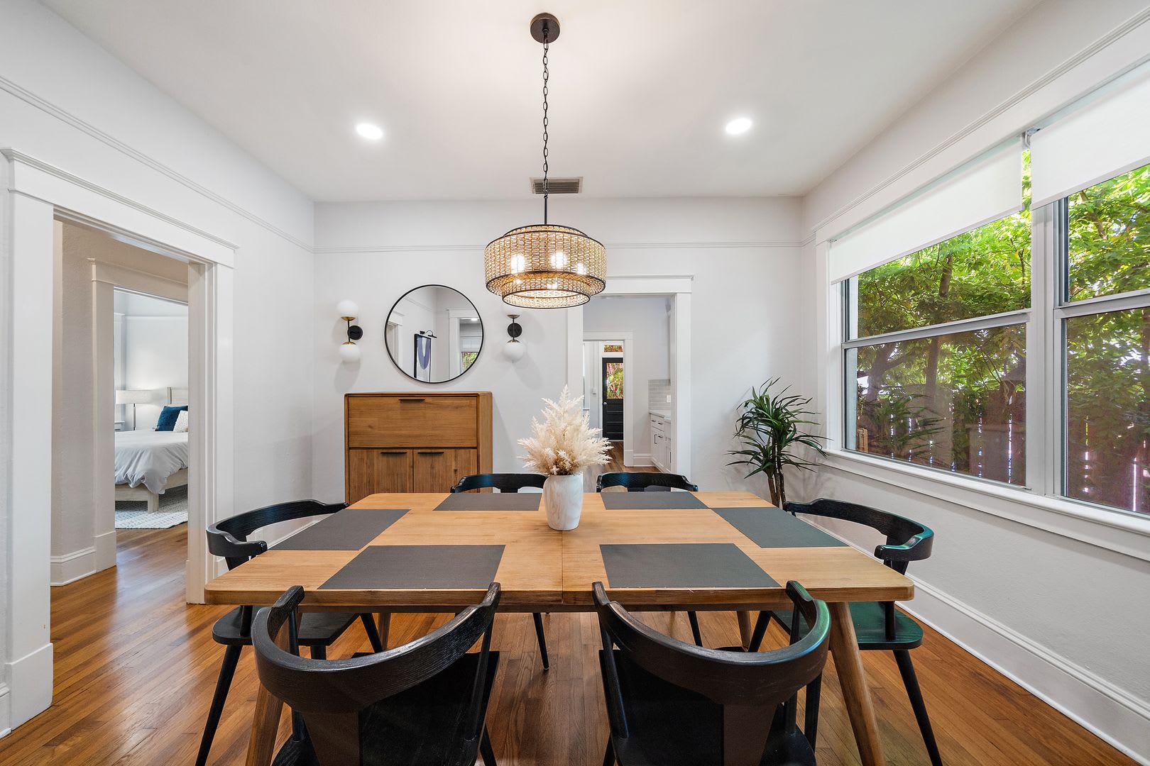 Fully Renovated, FURNISHED 4 bd Home in Laurel Park, Downtown Sarasota – photo 5