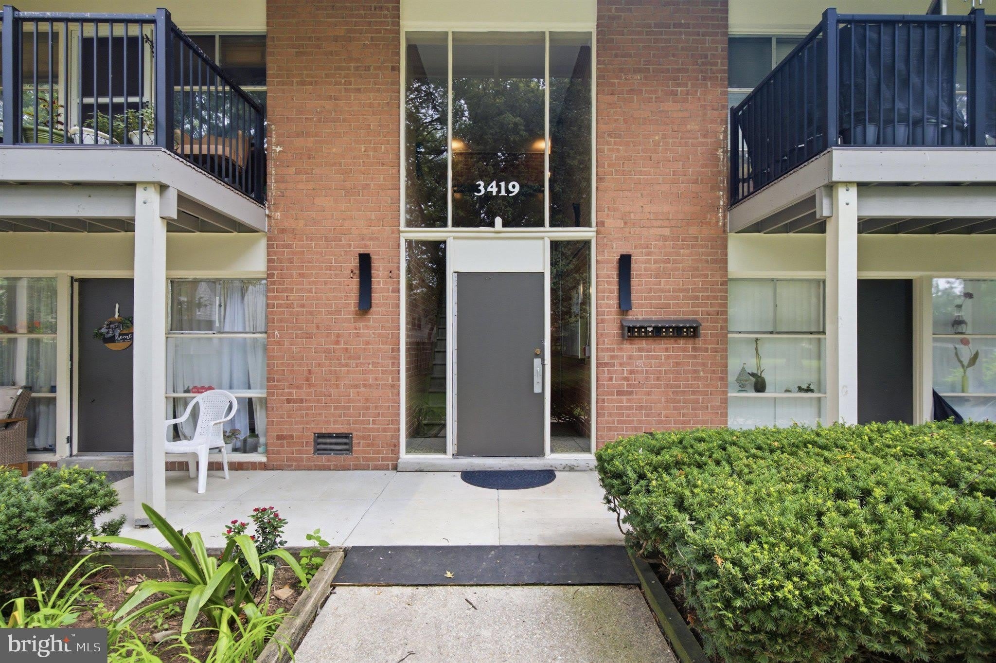 3419 UNIVERSITY Boulevard W – photo 2