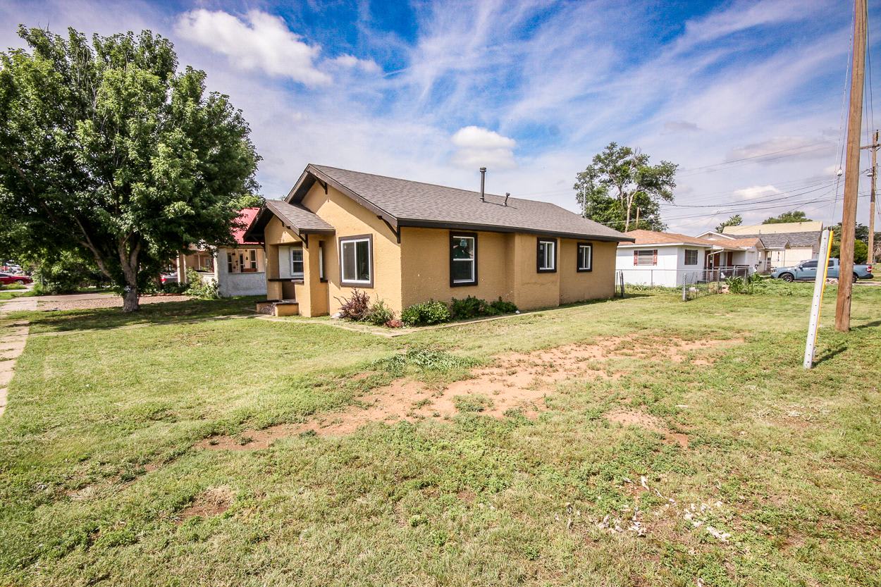 1020 N Connelly St – photo 2