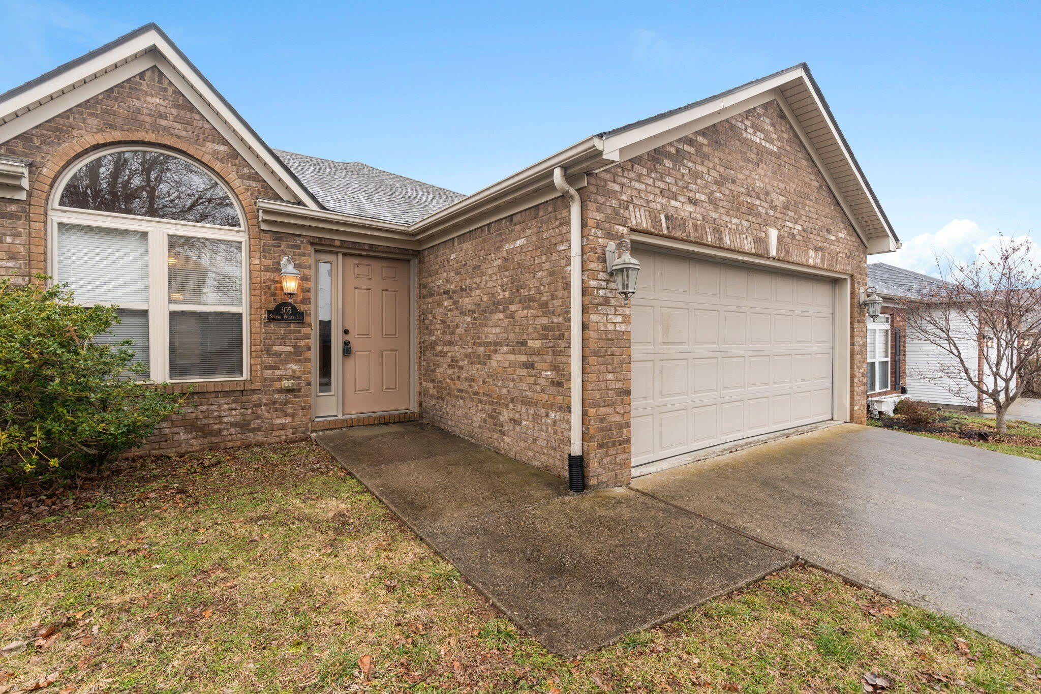 305 Spring Valley Lane – photo 4