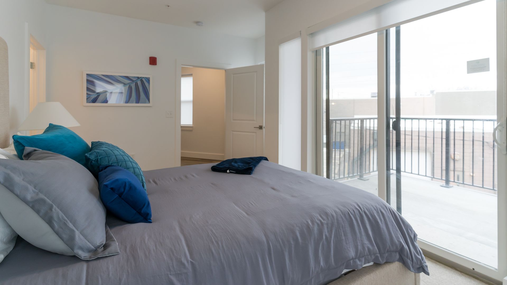 Nine Eighteen Apartments – photo 2