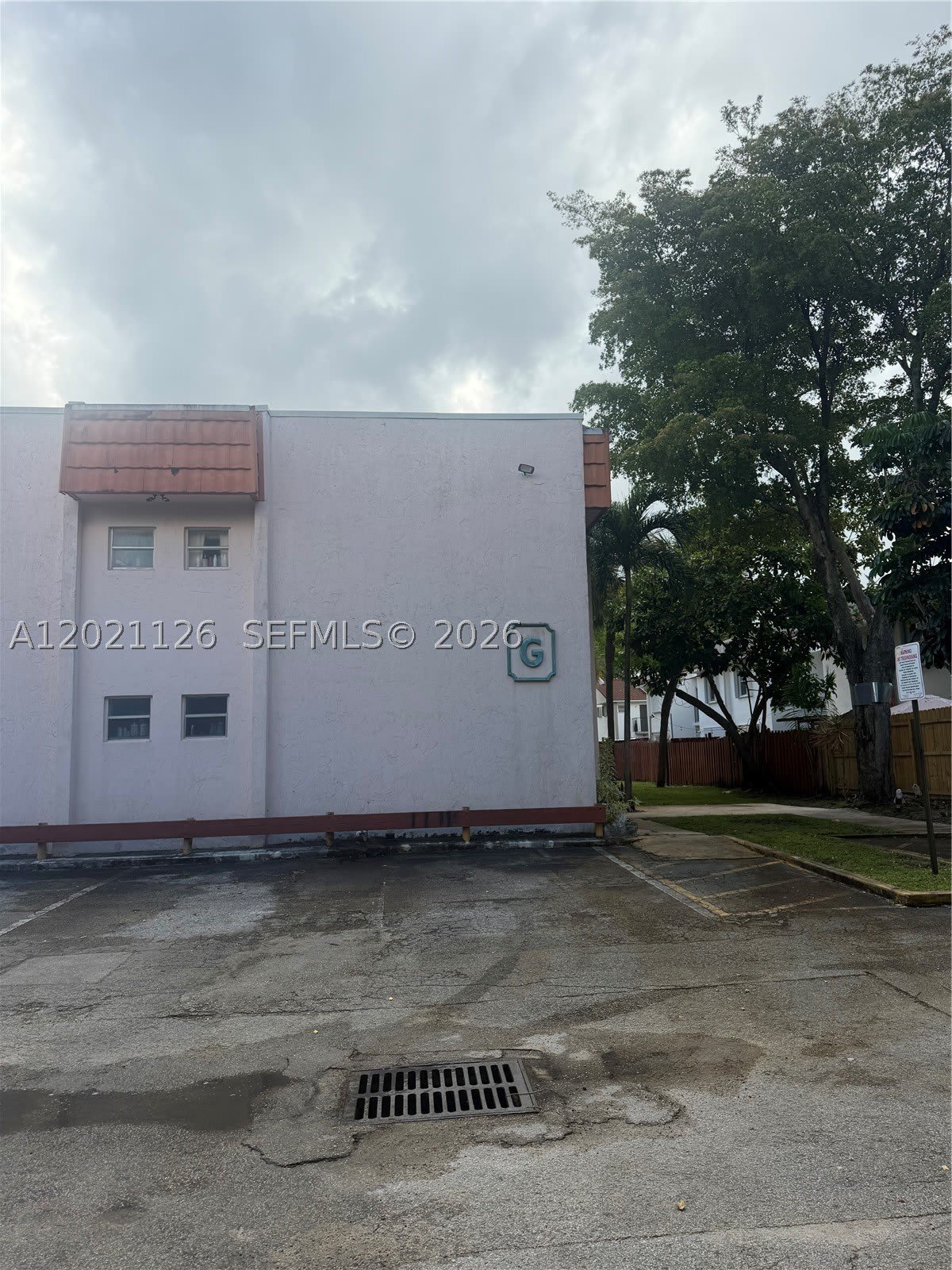 7610 Stirling Rd – photo 2