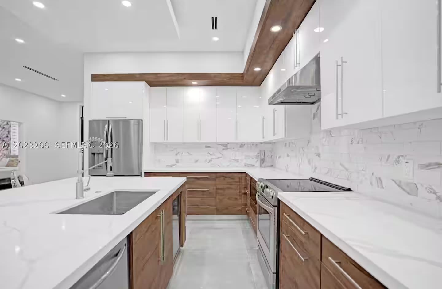 1930 SW 36th Ave – photo 5