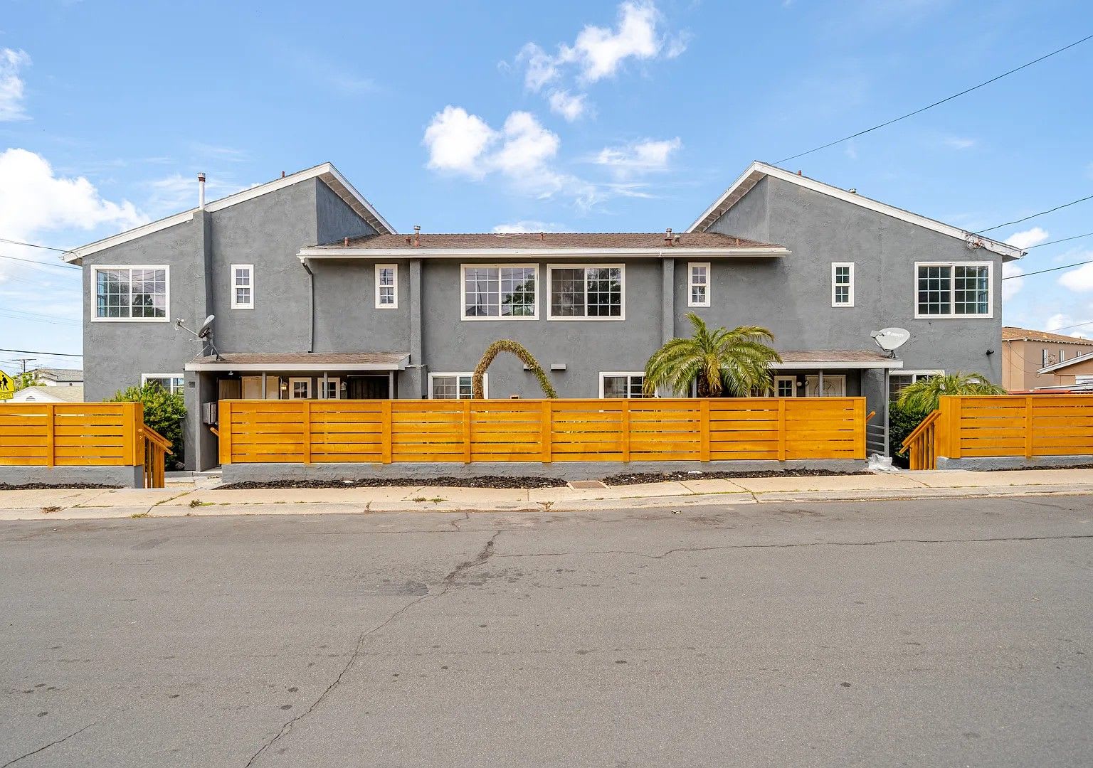 2102 – photo 2
