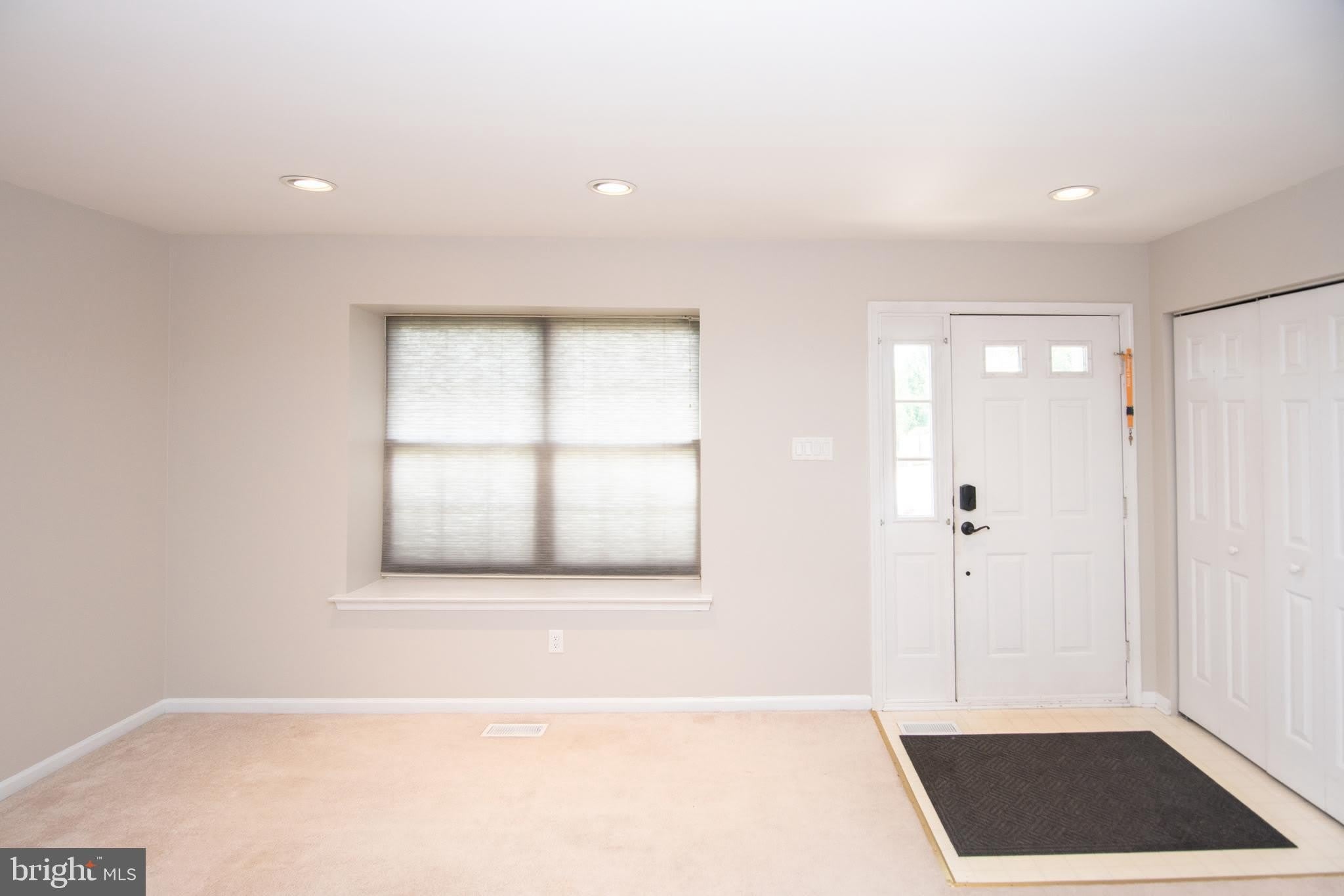 652 Longwood Road – photo 2