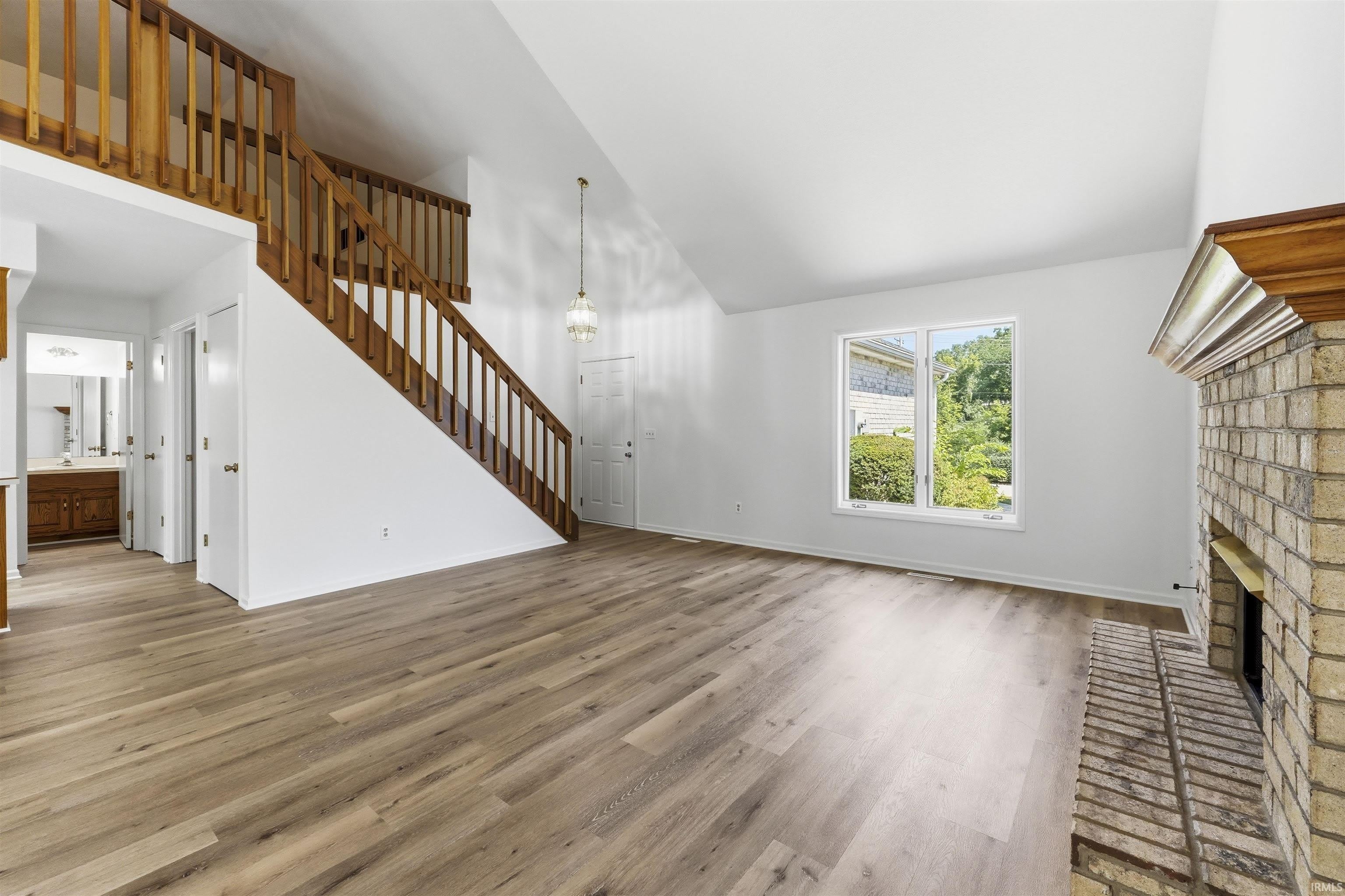 11709 Leo Road – photo 5