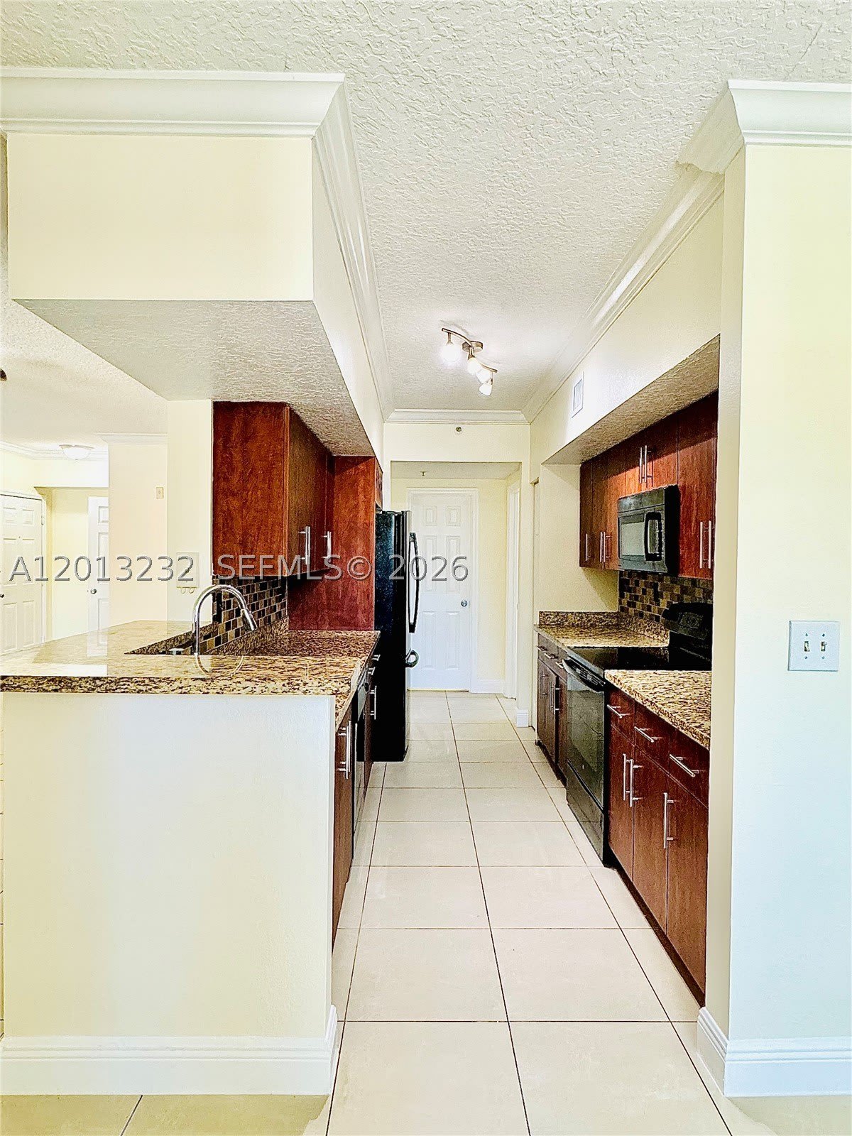 220 Sw 116Th Ave – photo 3
