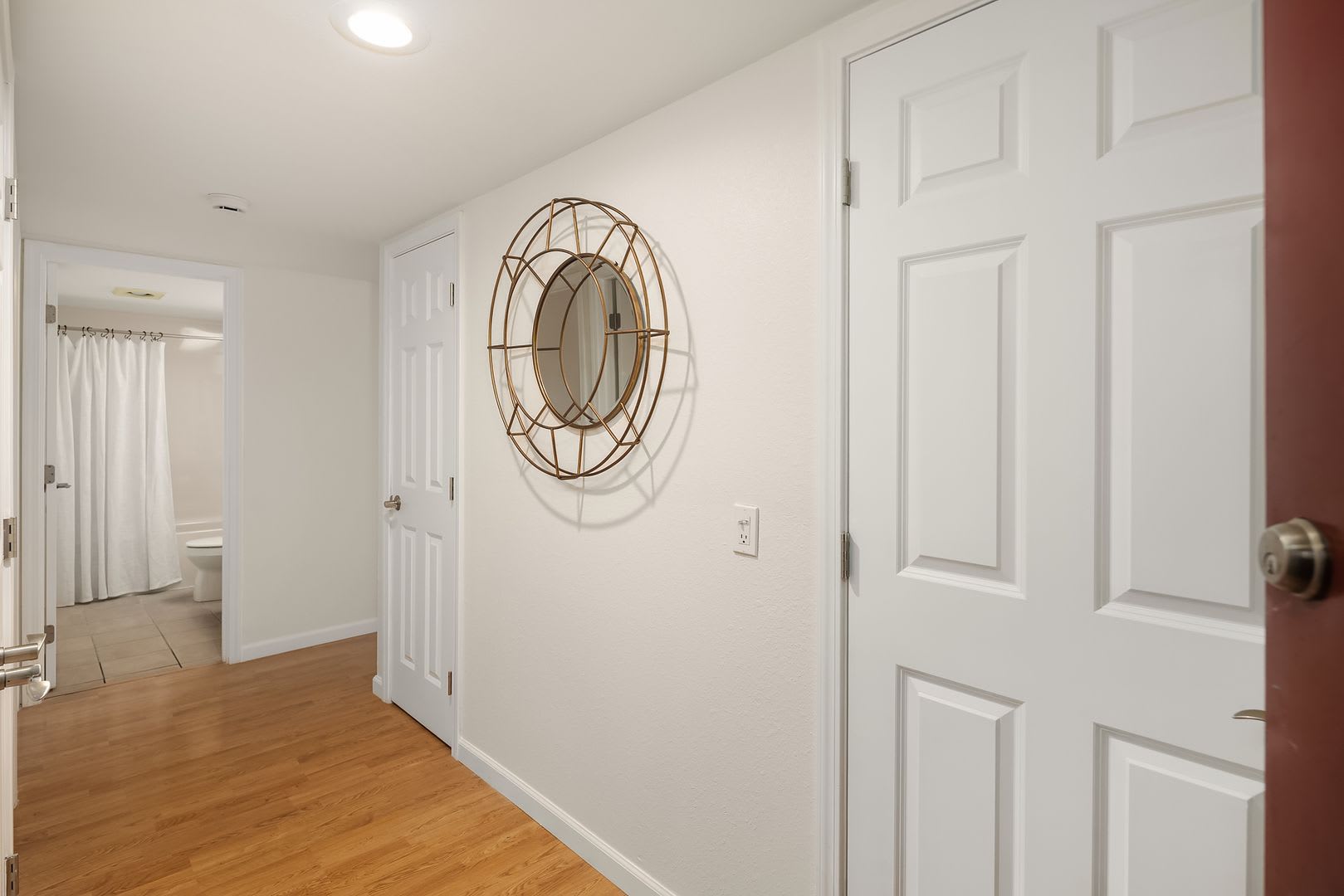 2Bd/1Ba Redmond Condo – photo 3