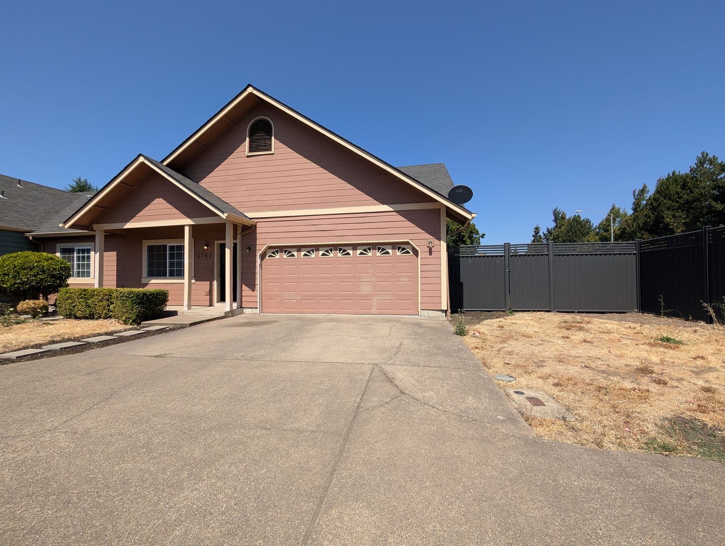Beautiful 3-Bedroom, 2-Bath Home With Solid Surface Flooring – photo 3