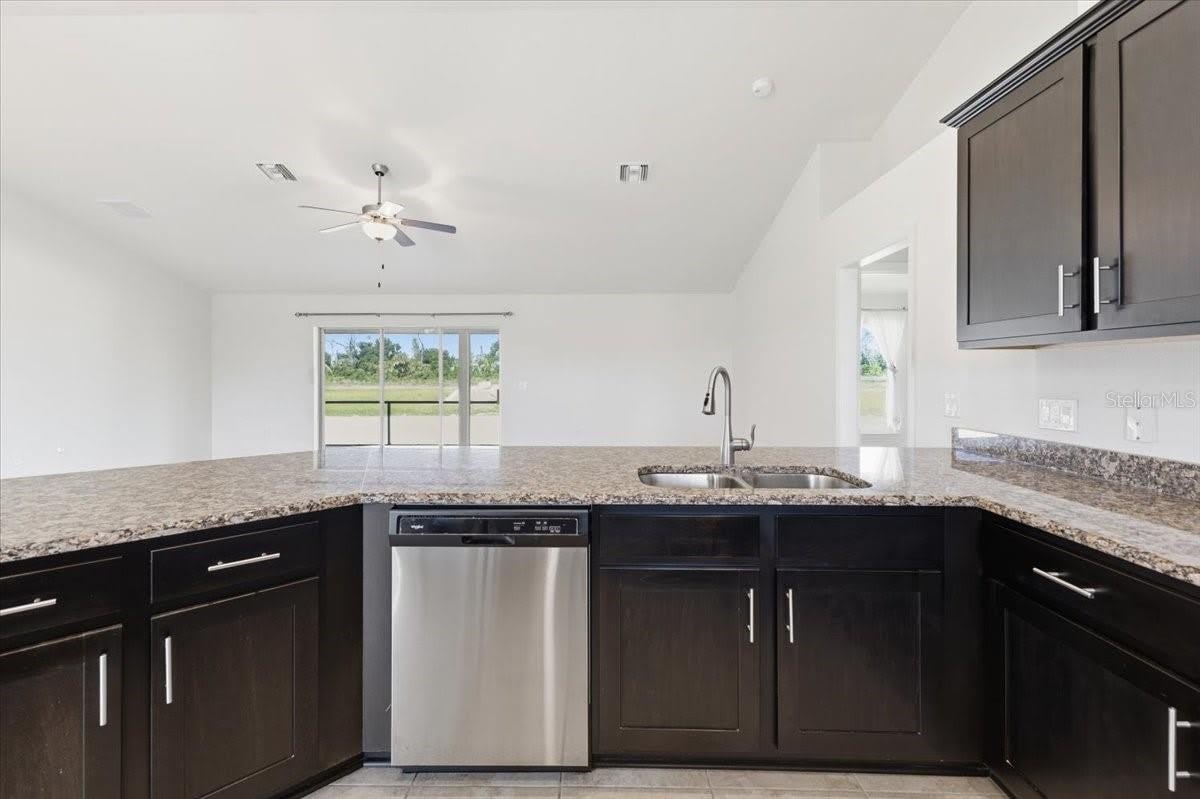 191 W PINE VALLEY Lane – photo 5