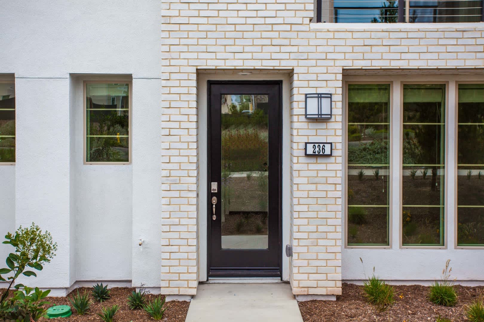 The Royal Lifestyle You Need in Windchime Community 2 BD/2.5 BA – photo 5
