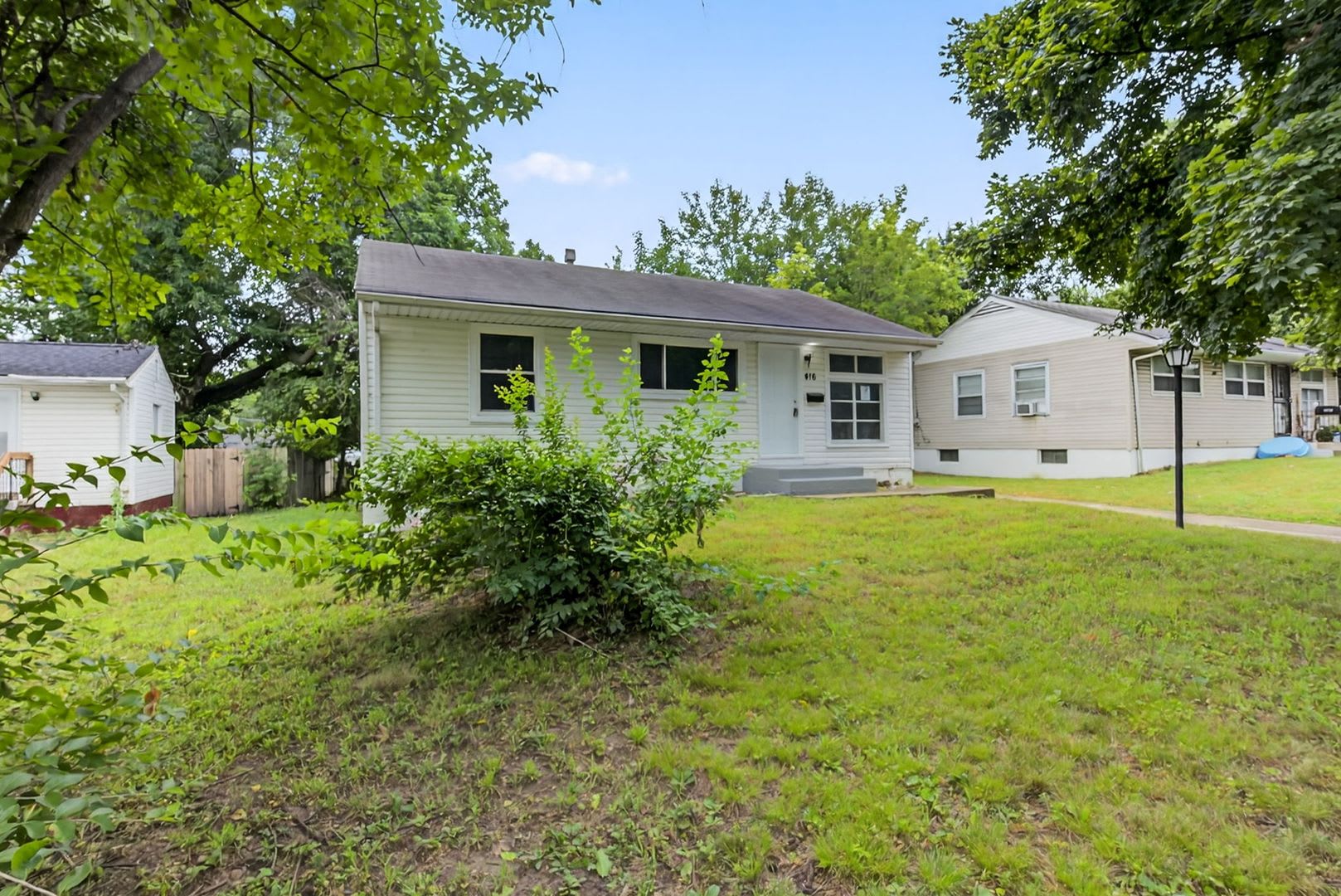 Section 8 Welcome 416 Crawford Rd – photo 3