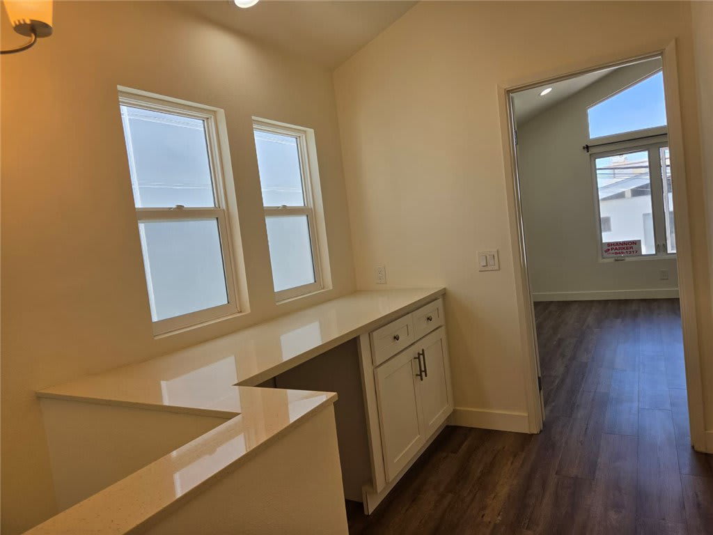 1812 West Balboa Boulevard – photo 4