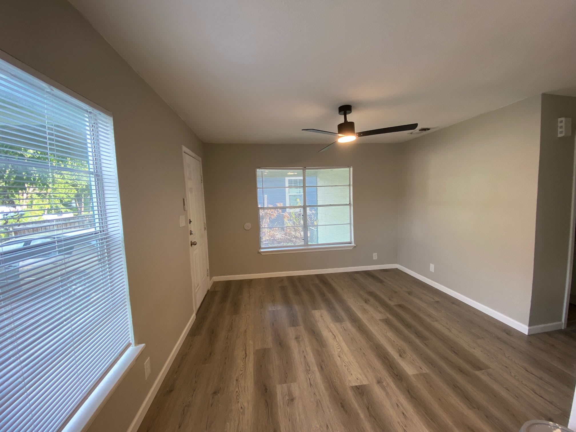 603 Wolf St – photo 3