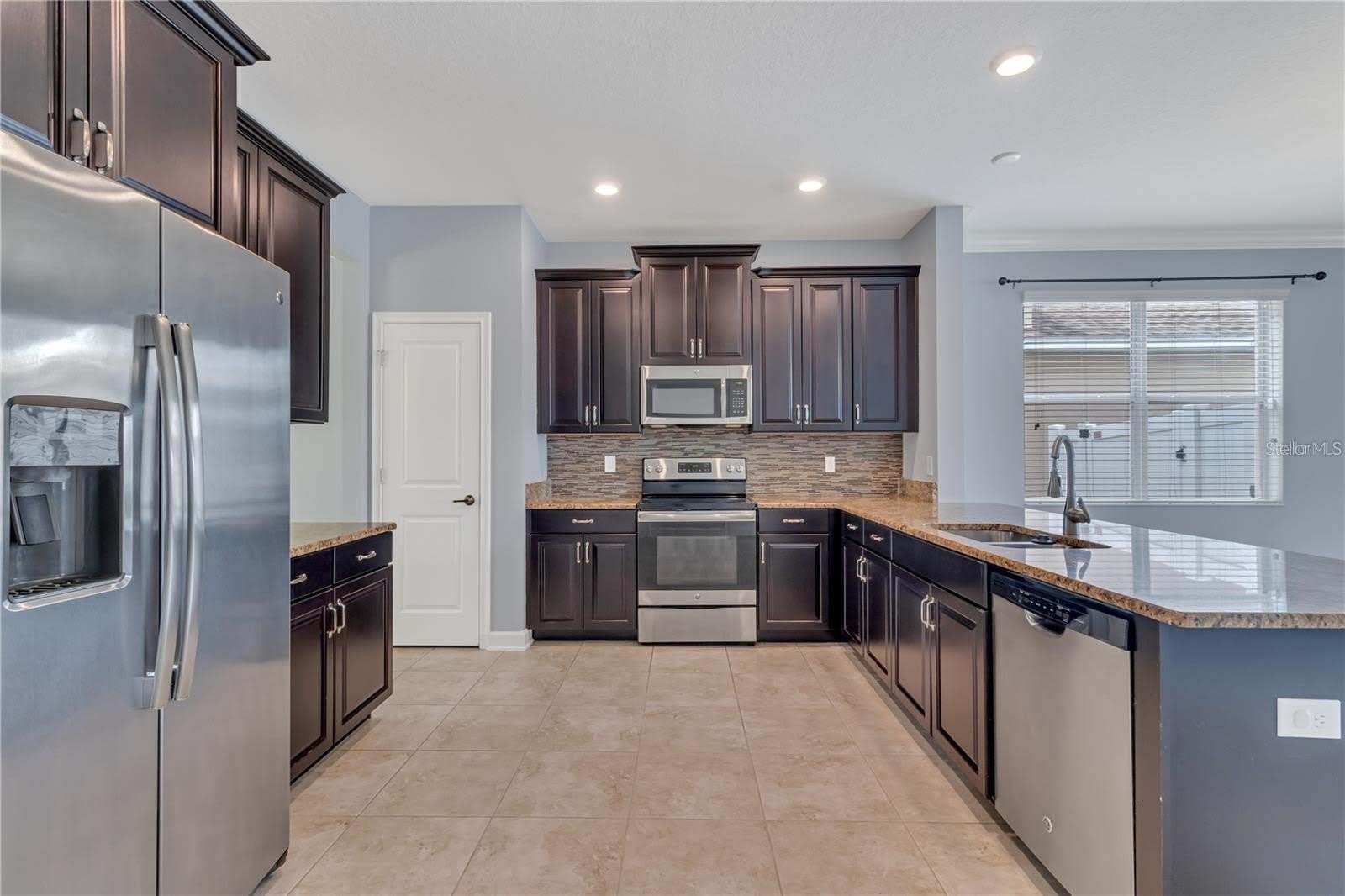 9892 PECAN HICKORY Way – photo 4