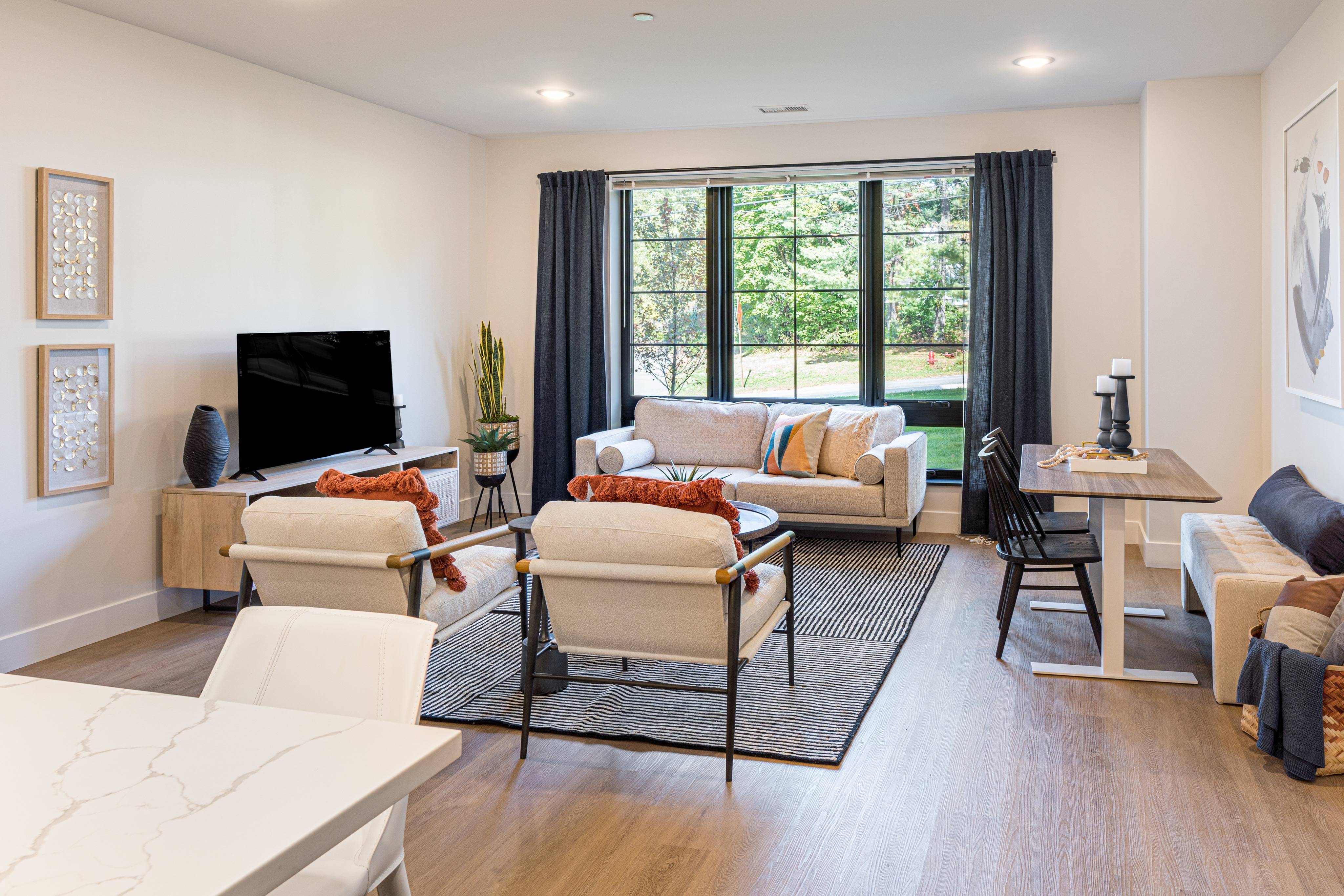 91 Pershing Street 2L – photo 2