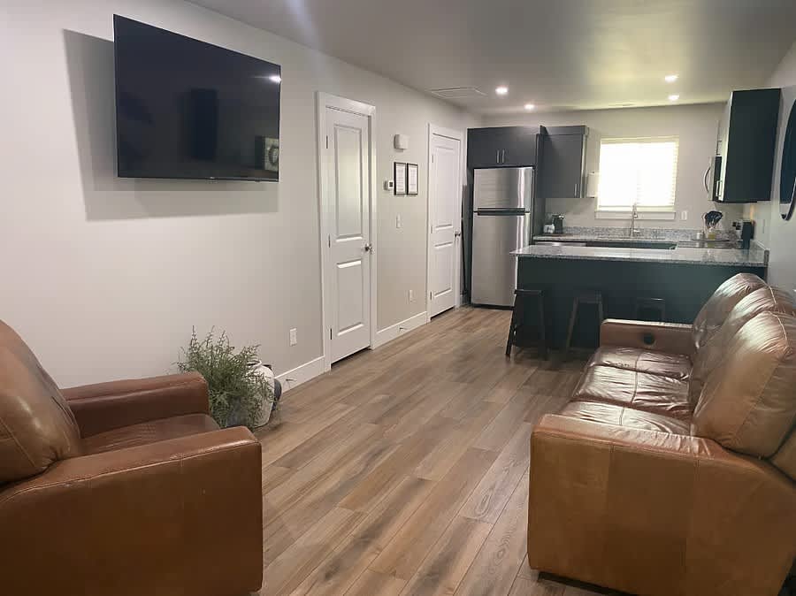 377 Jeremy Ln – photo 3