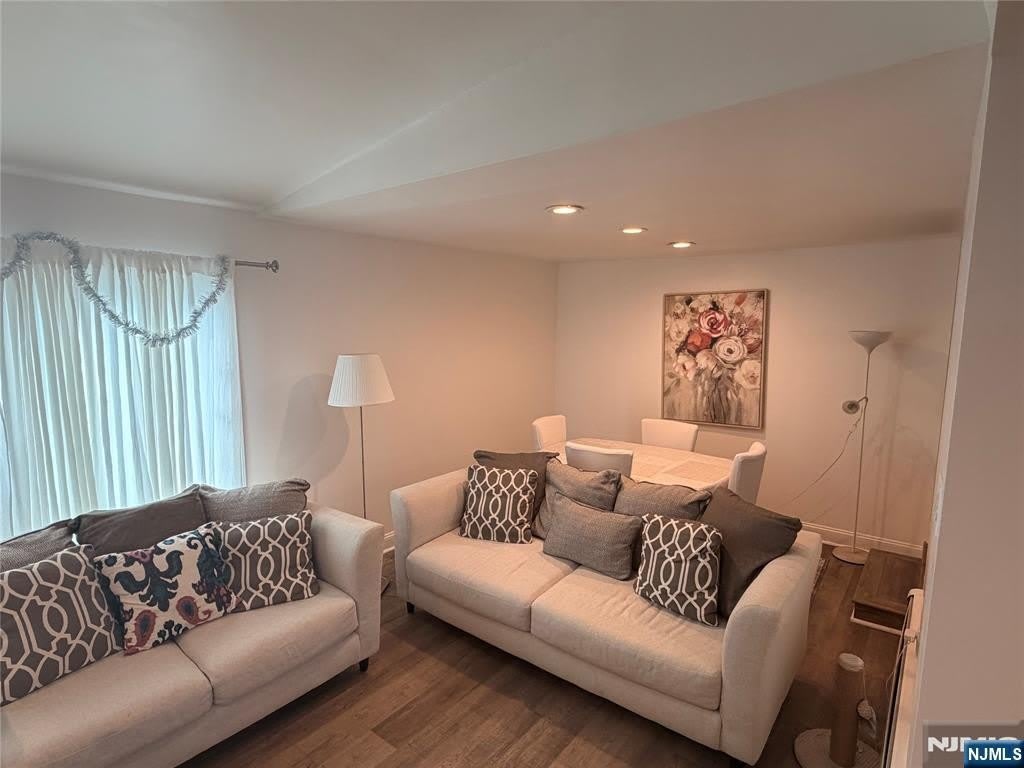 347 Forest Avenue – photo 4