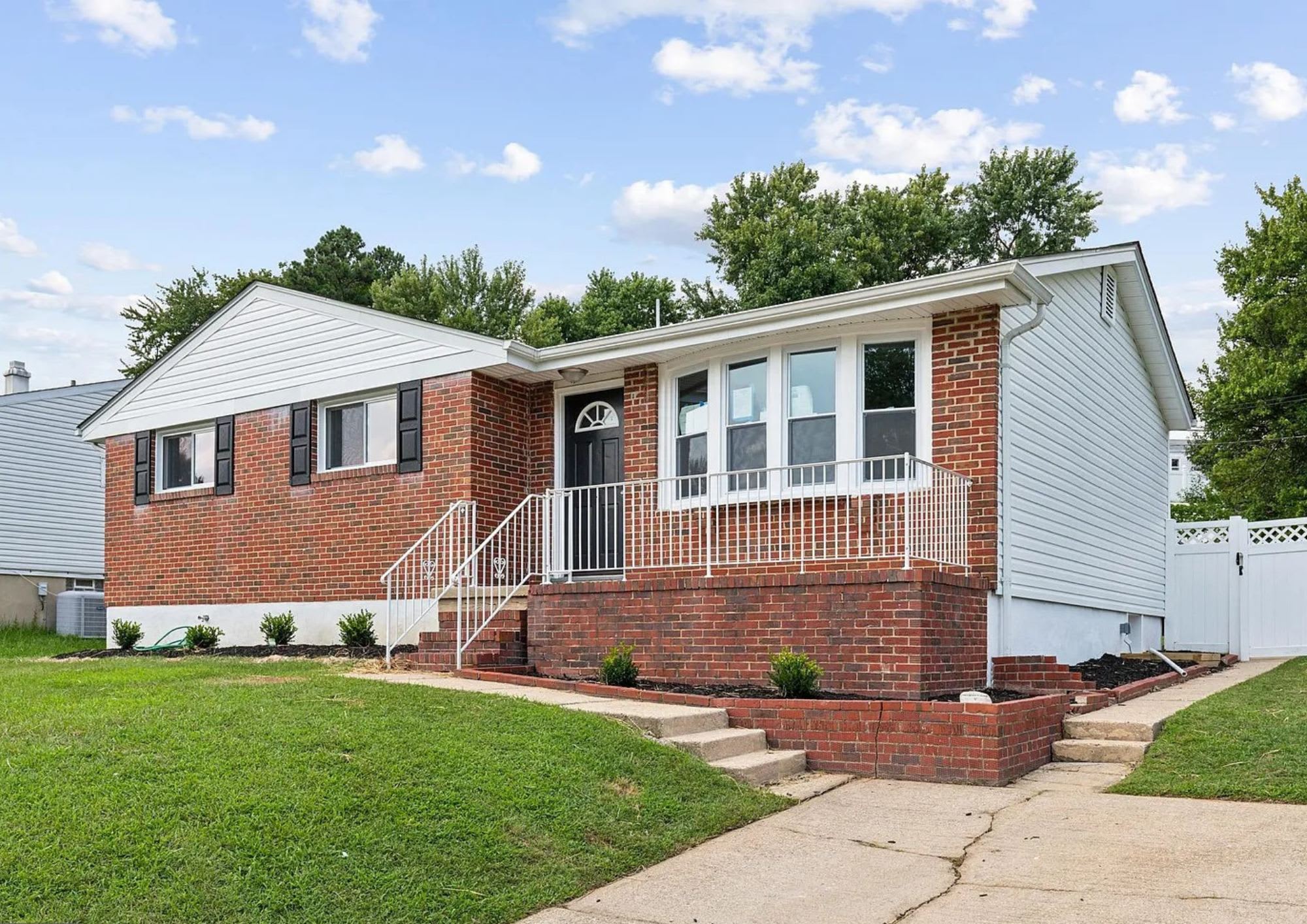 5522 Lanham Way – photo 3