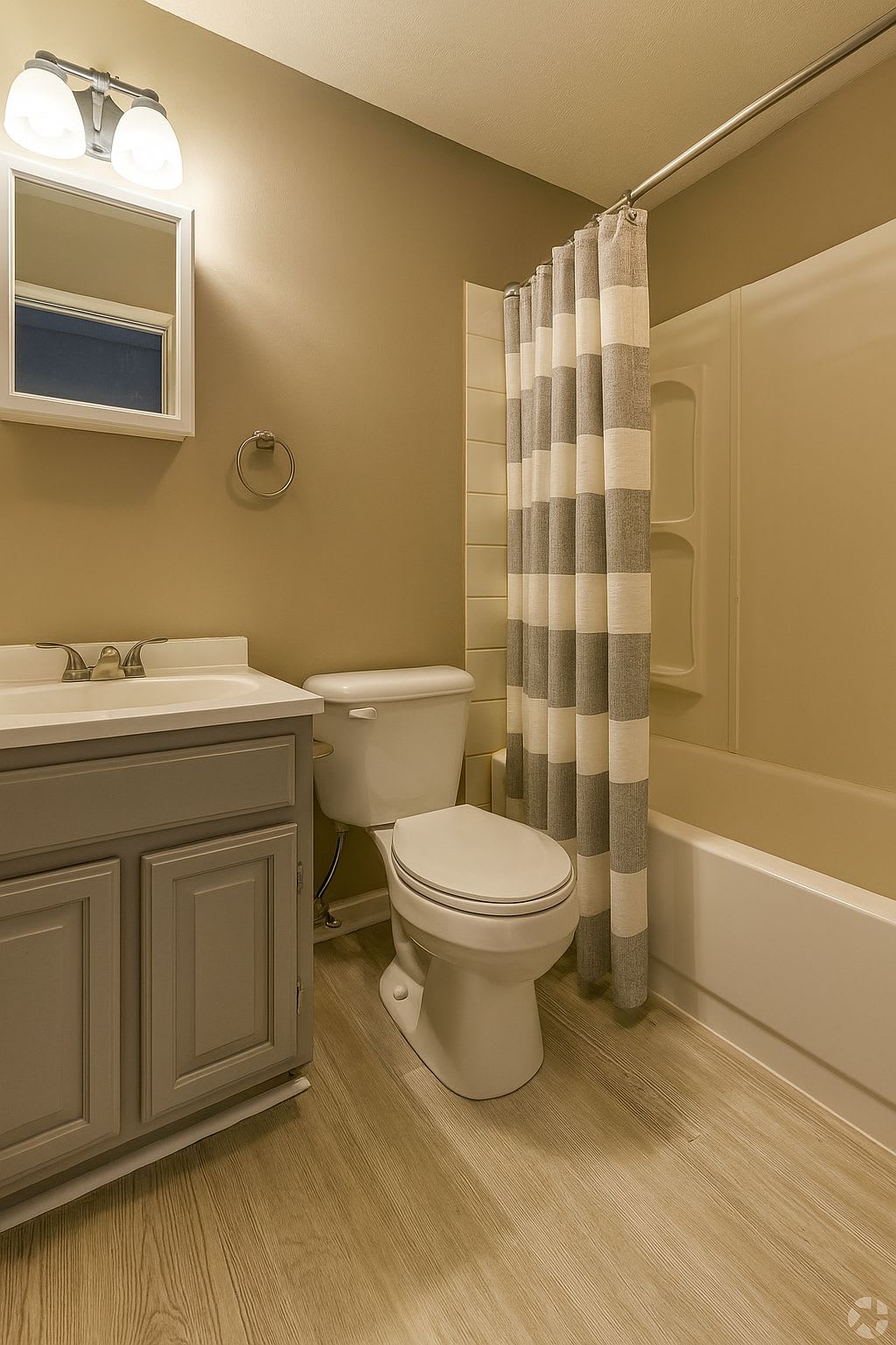 601 Moses Dr – photo 4