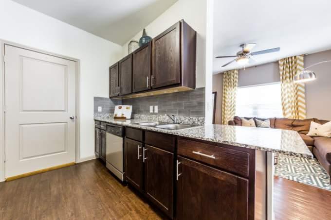 2800 S Lakeline Blvd, #110 – photo 4