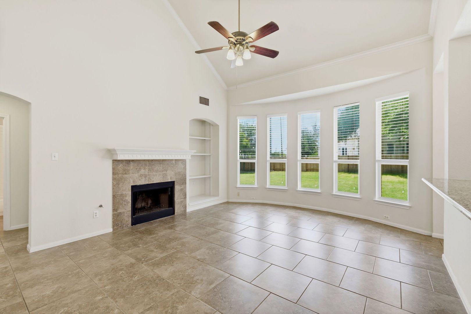 2033 Creole Dr – photo 2