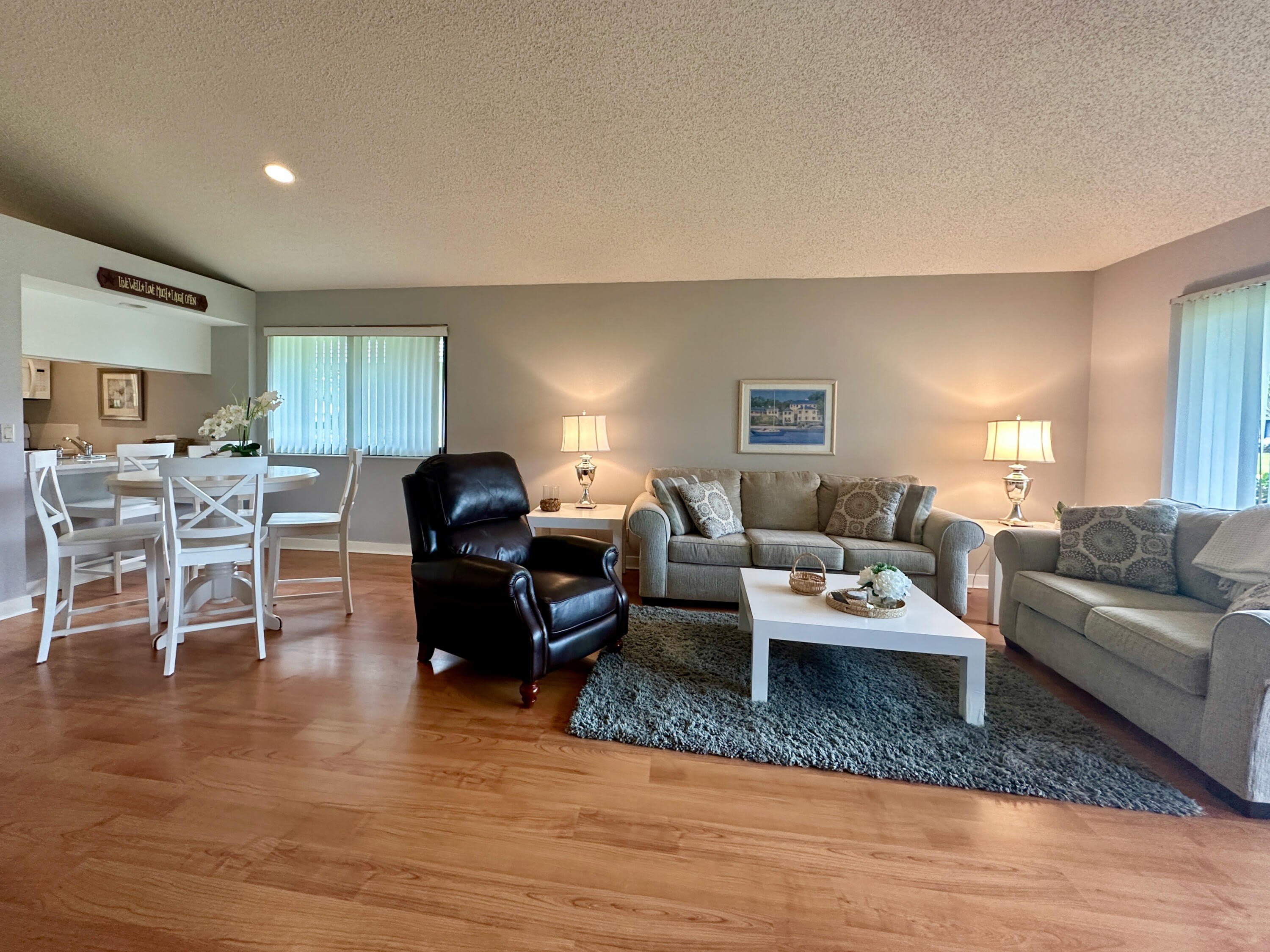 305 Club Drive – photo 3
