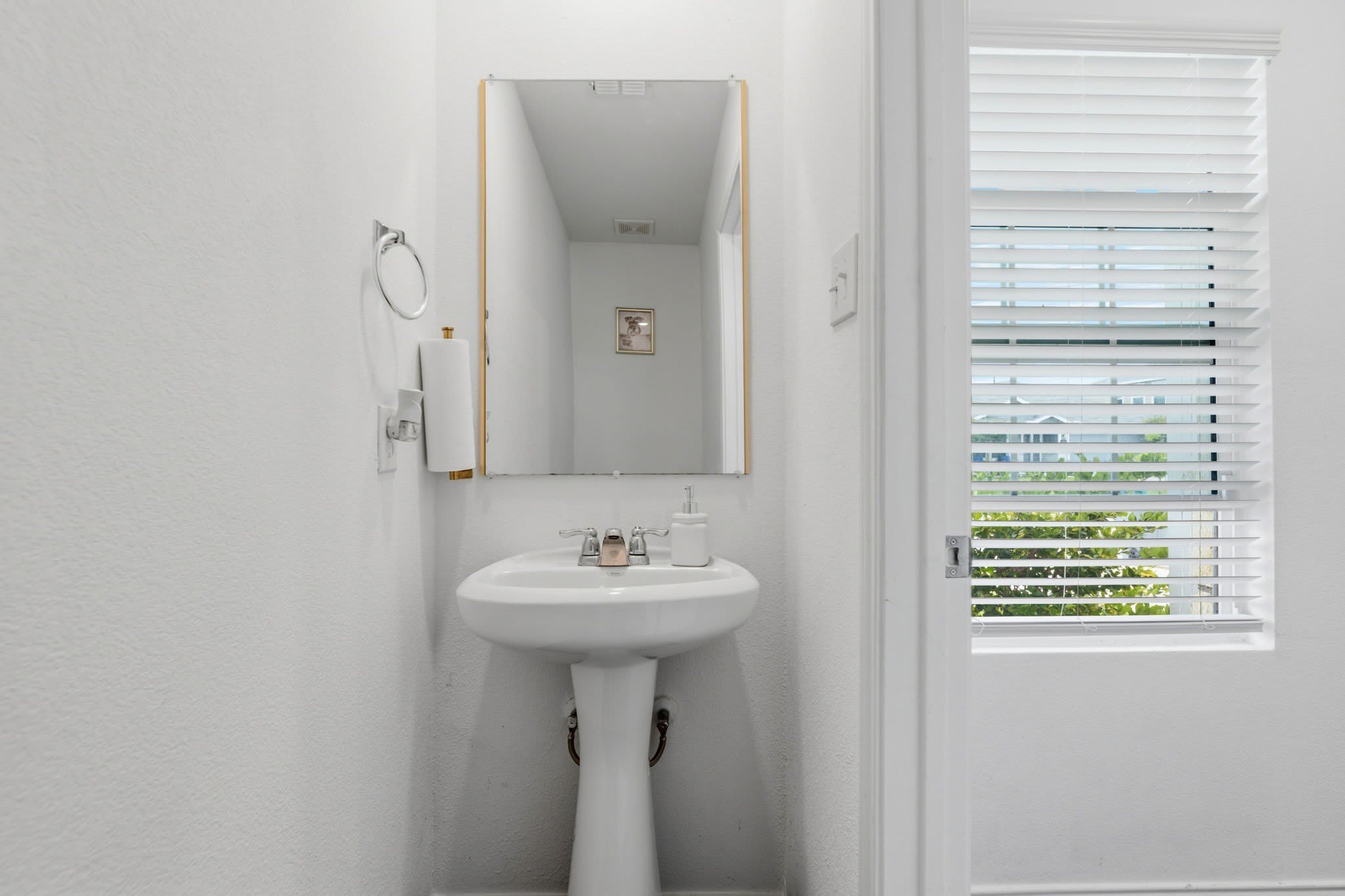 2915 Acacia Drive – photo 5