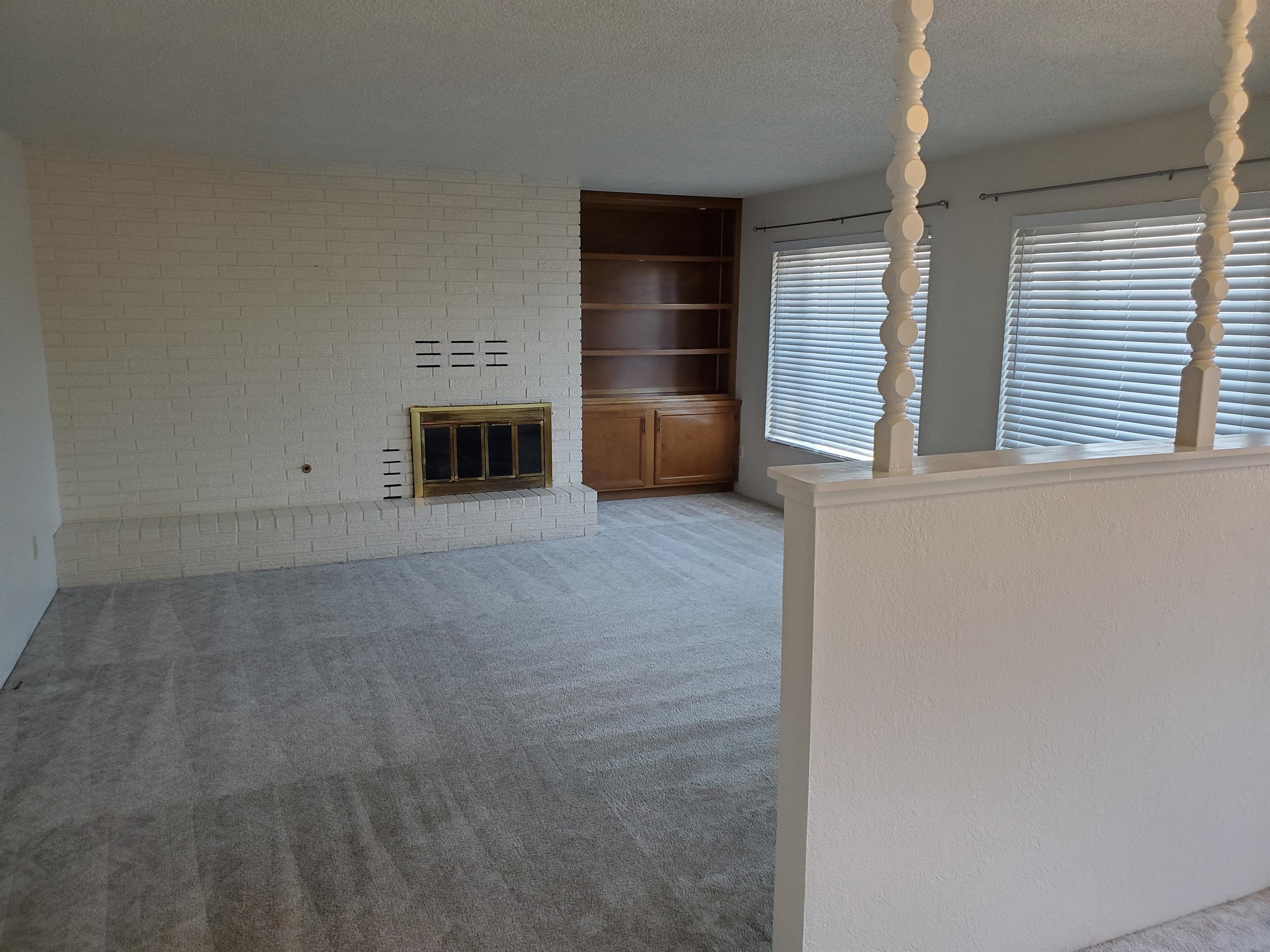 2467 Hawkins St – photo 3