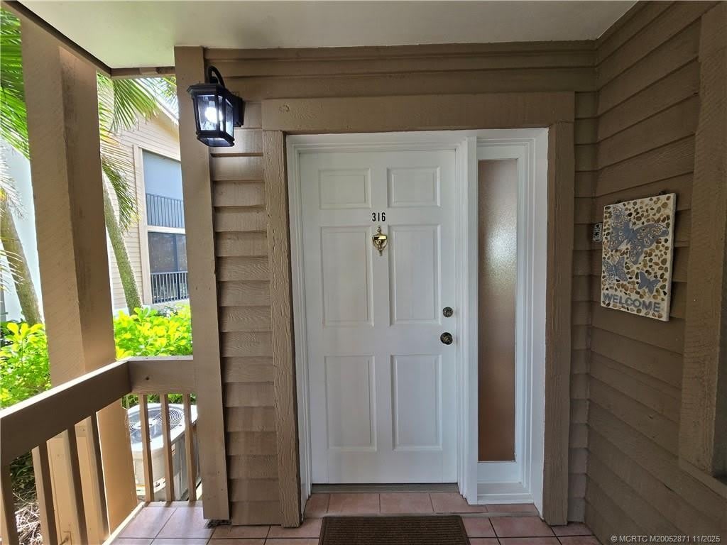 316 NE Edgewater Drive – photo 3
