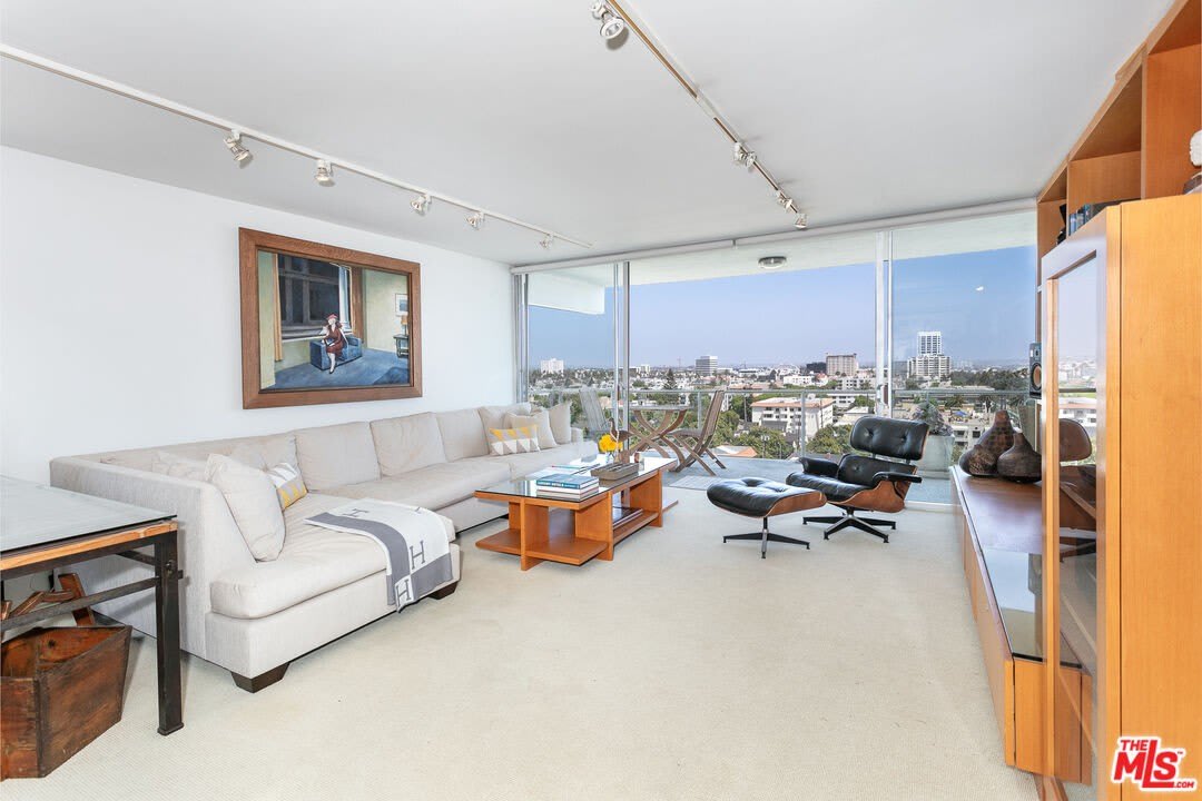 535 Ocean Ave – photo 2