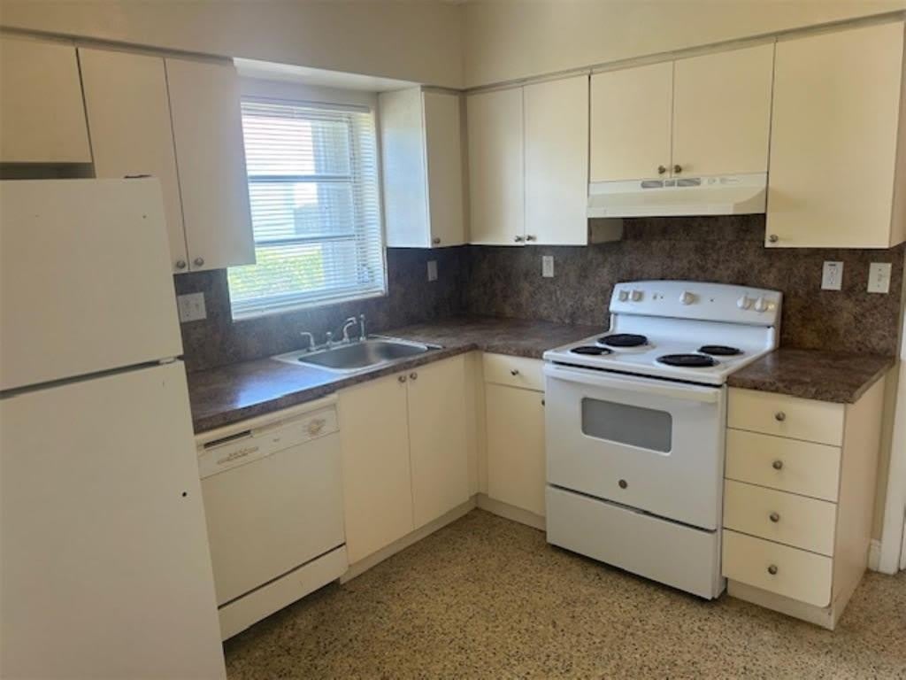 1337 NW 112TH Terrace – photo 4