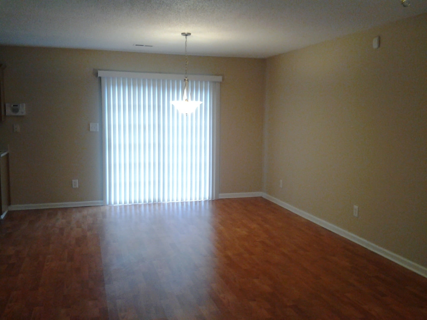 3 Bedroom, 2 Bathroom Home – photo 4