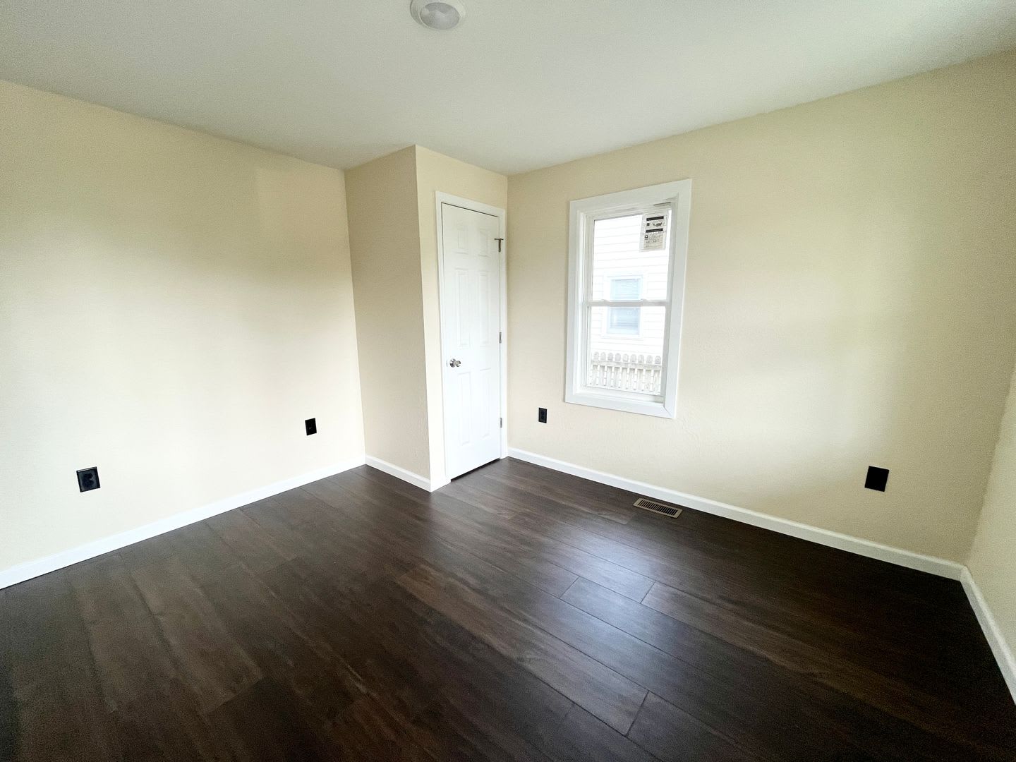 309 Harney Street – photo 3