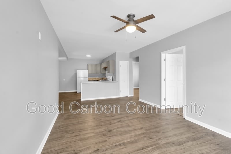 2100 Delaware Ave – photo 4