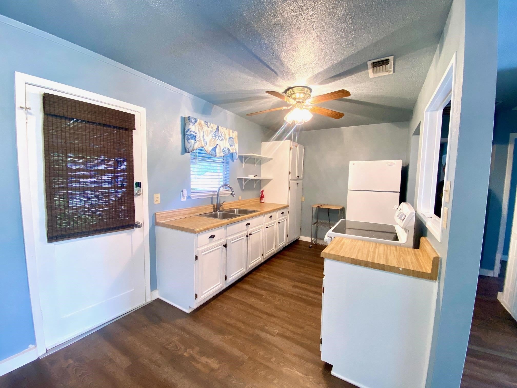 689 Beaver – photo 3