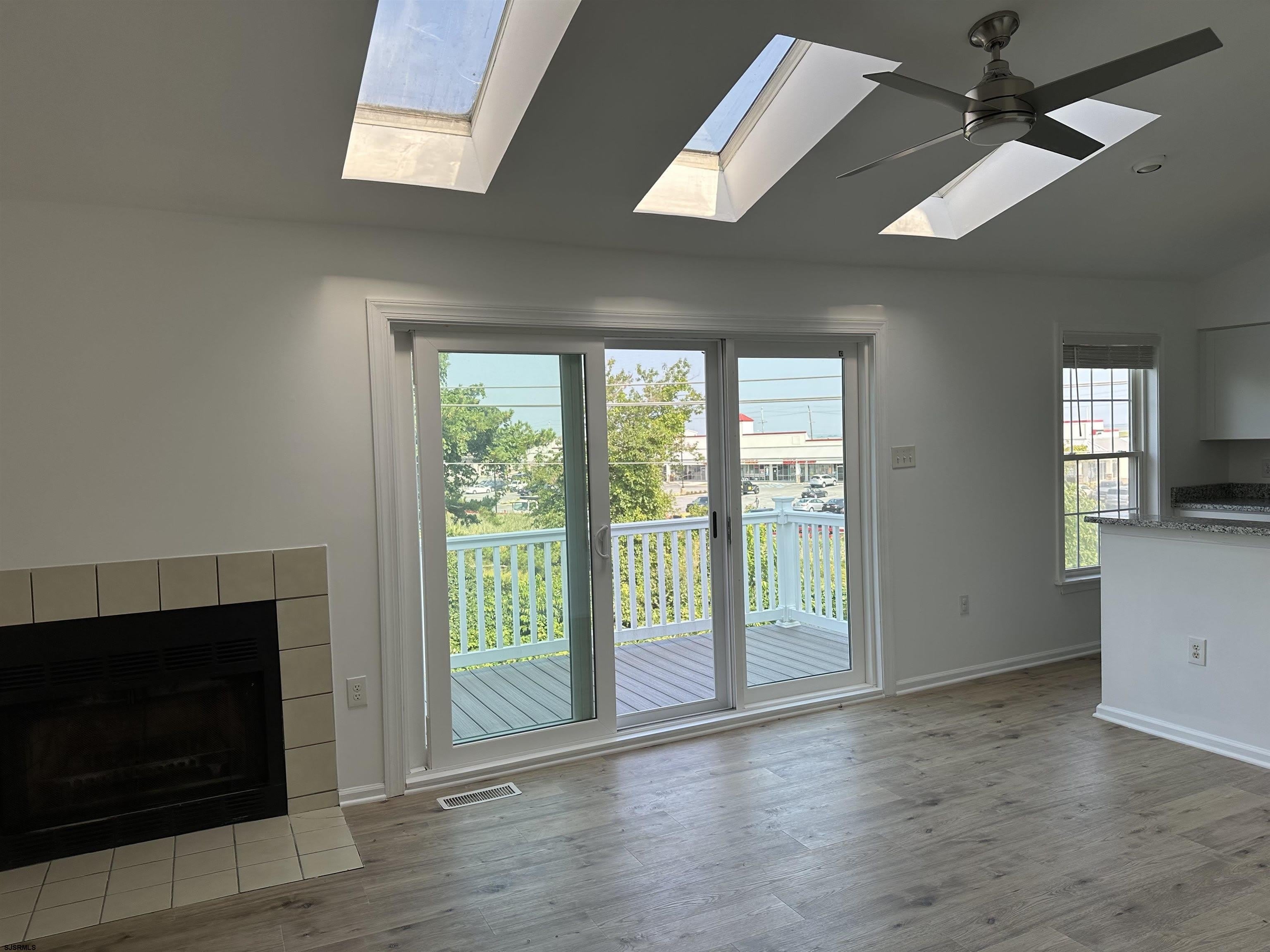 152 40th Street – photo 2
