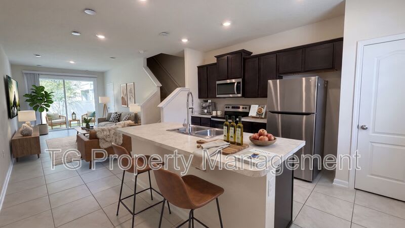 8245 Watercourse Way – photo 2
