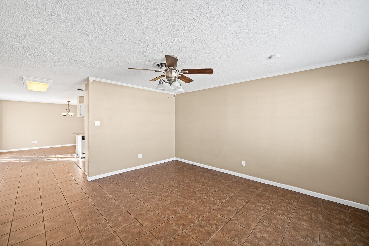 5511 16th Place – photo 2