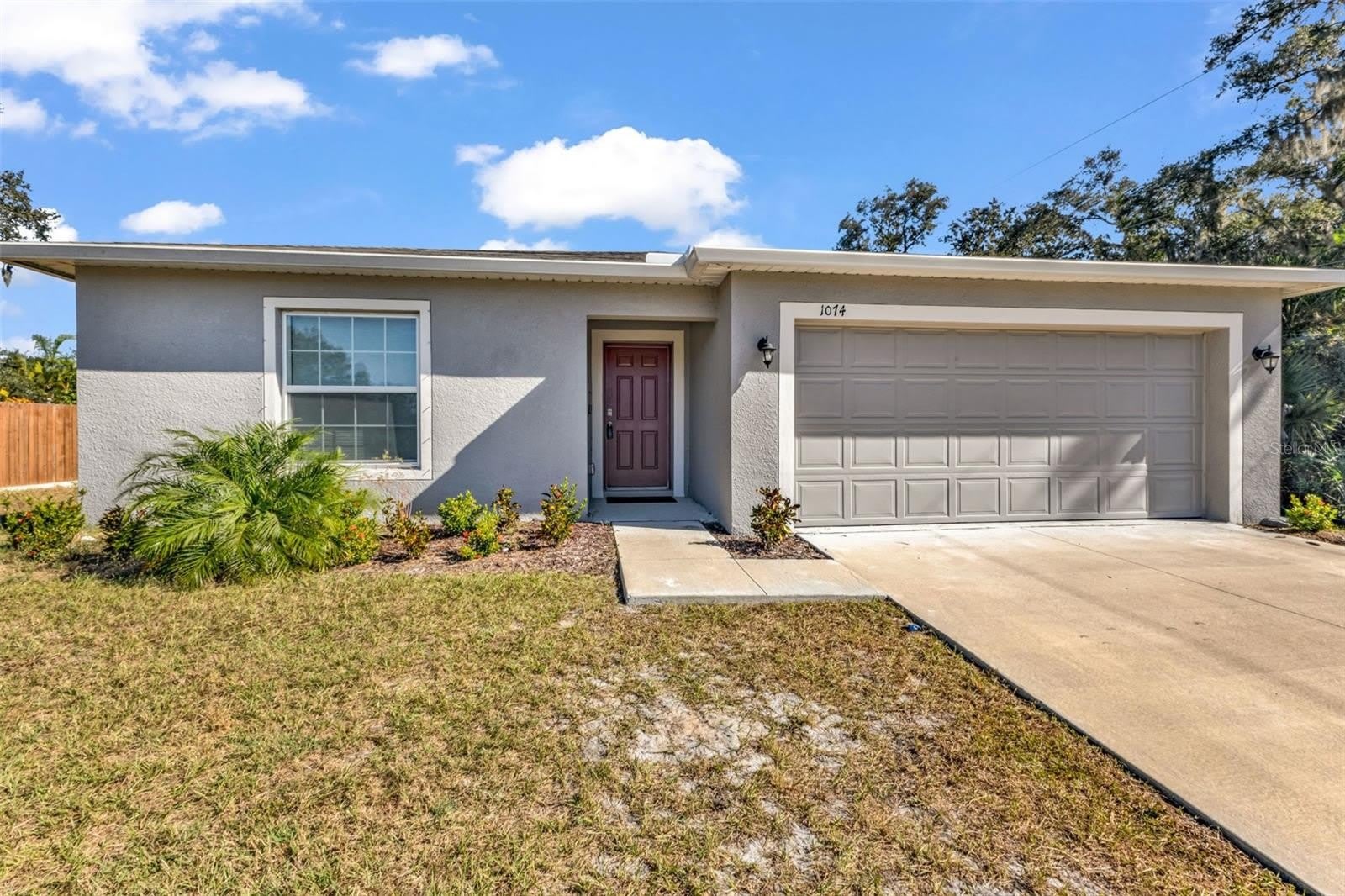 1074 MARCUS Street – photo 4