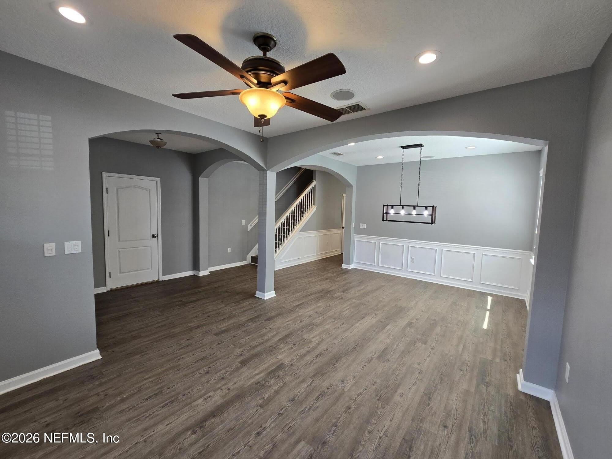 180 THORNLOE Drive – photo 5