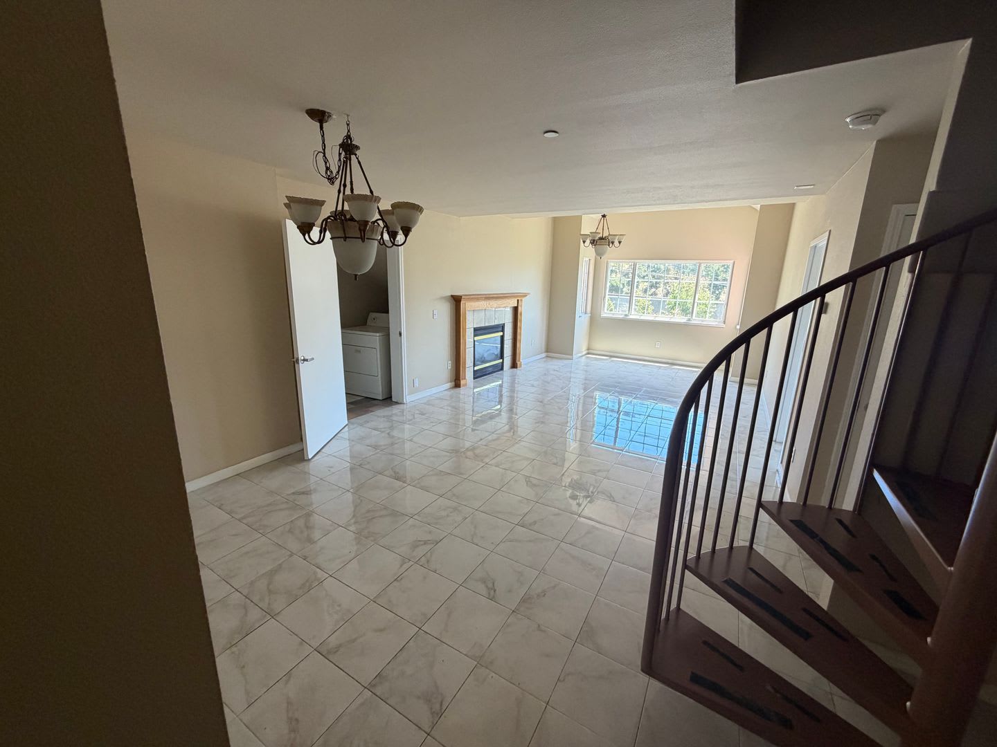 158 Caldecott Lane – photo 3