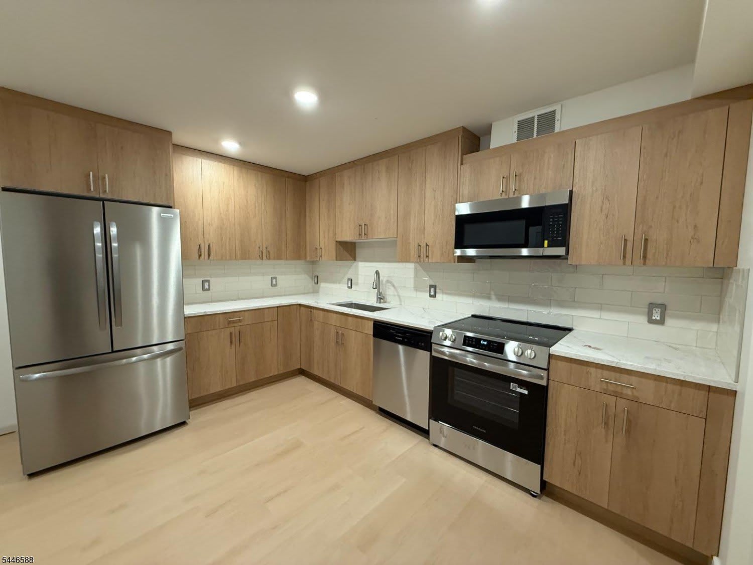 627 Valley Rd – photo 3