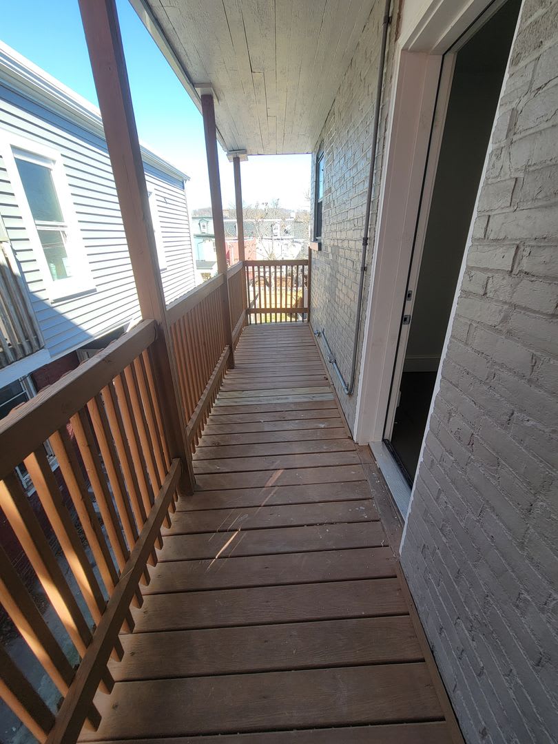 915 Blunston Street – photo 1