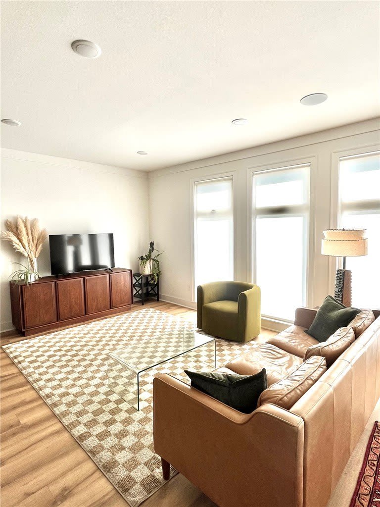 2061 E Roe Terrace – photo 4