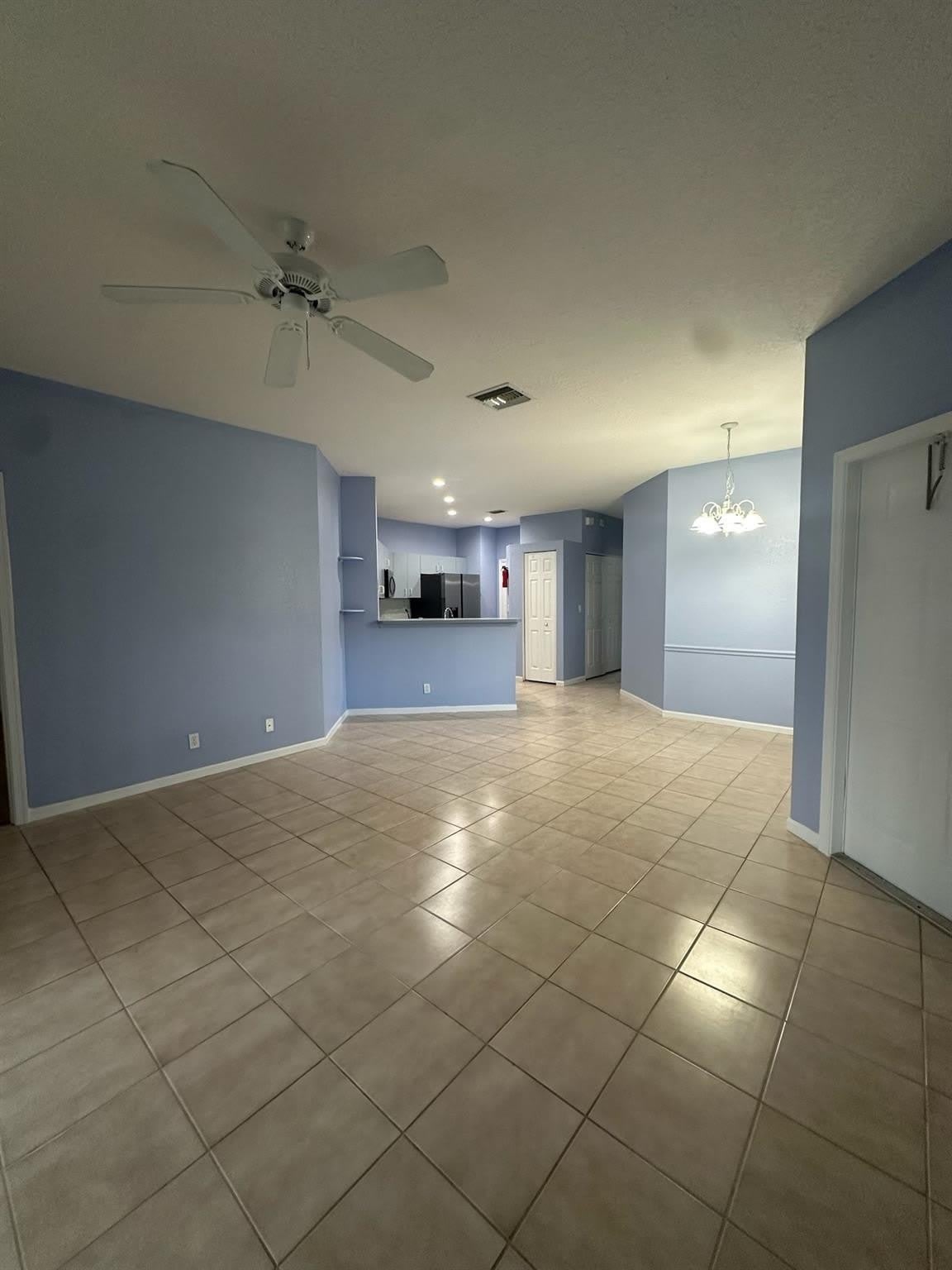 8900 NW 54th Street – photo 4