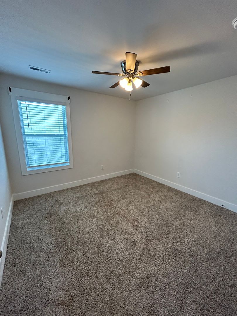 4 Bedroom In Highland Chase Community – photo 4