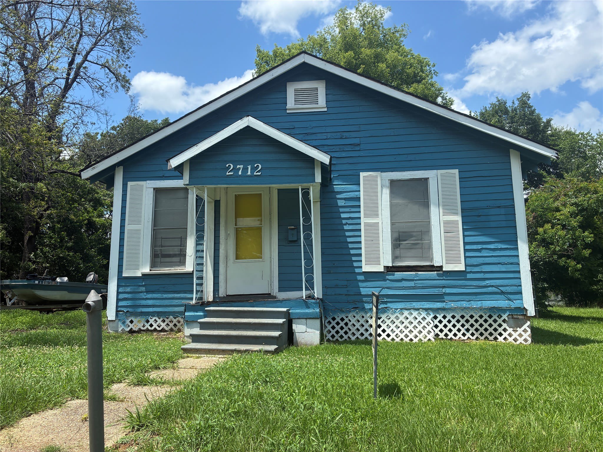 2712 Ashton Street – photo 1