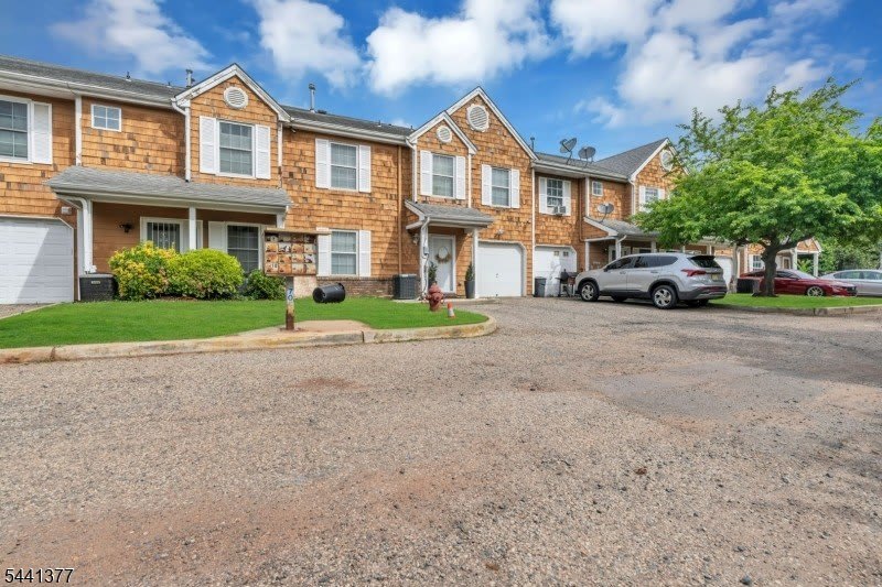 19 Delavan Ct – photo 5