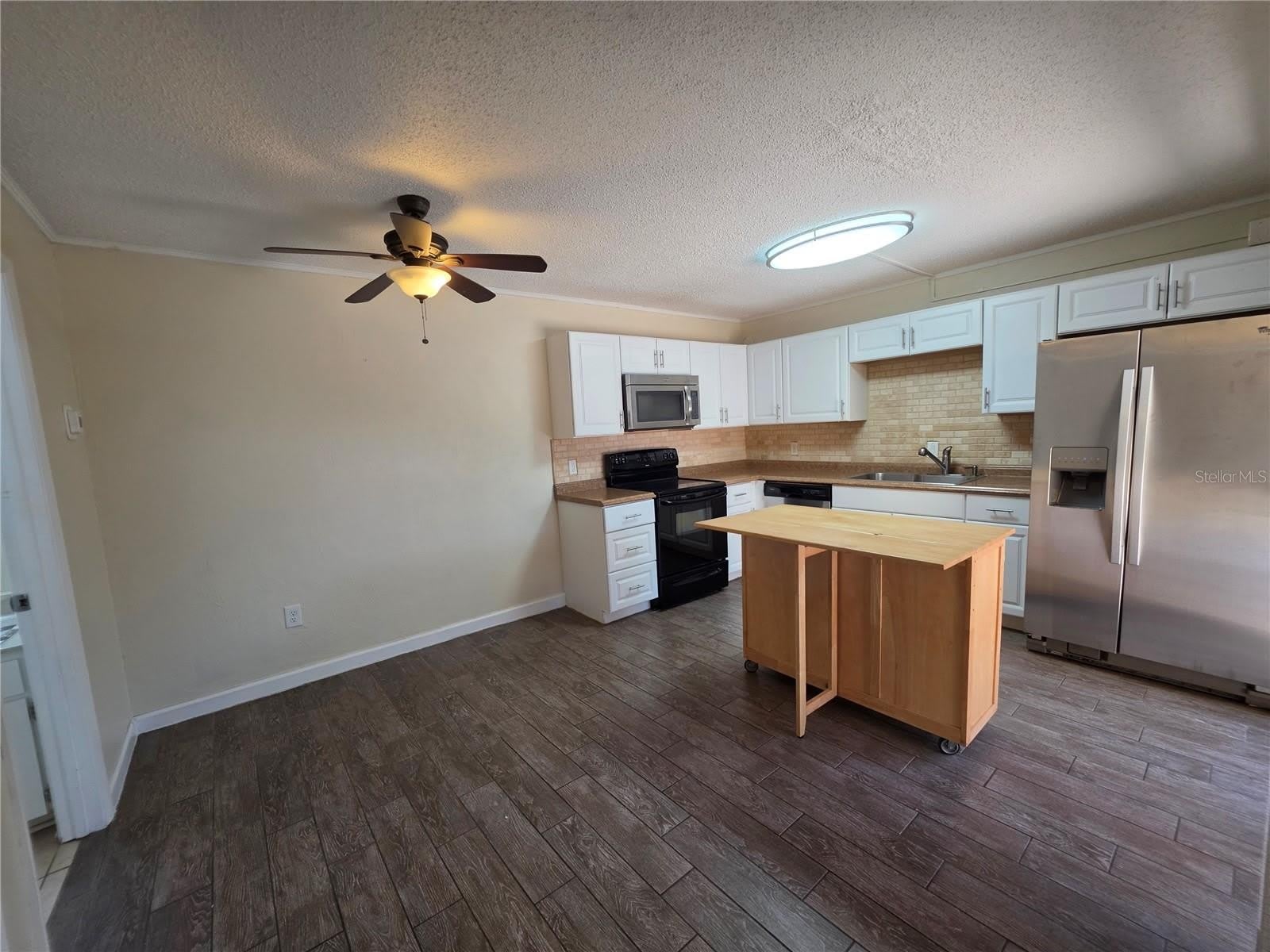 3824 SAXON Drive – photo 4